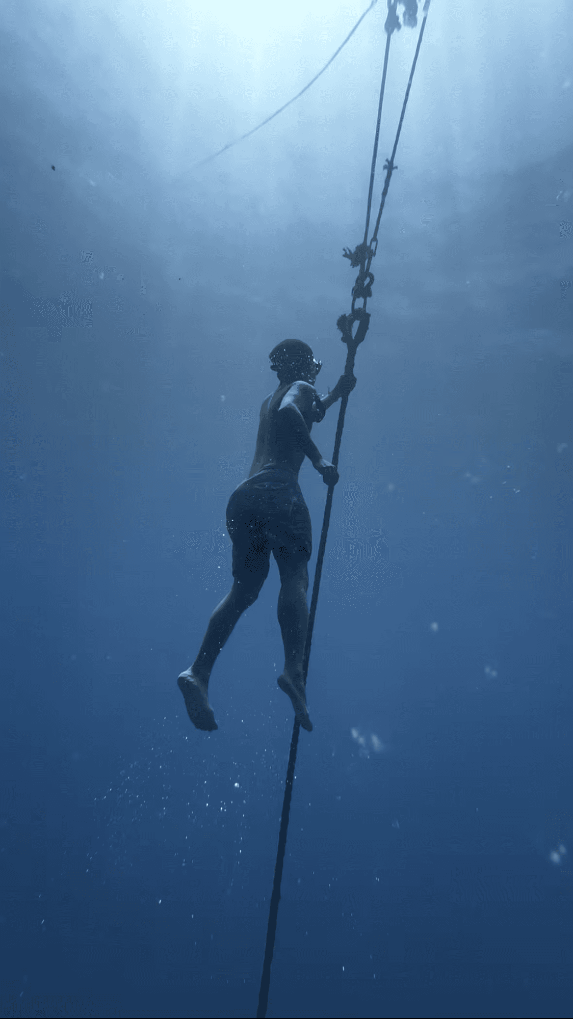 Underwater moving meditation